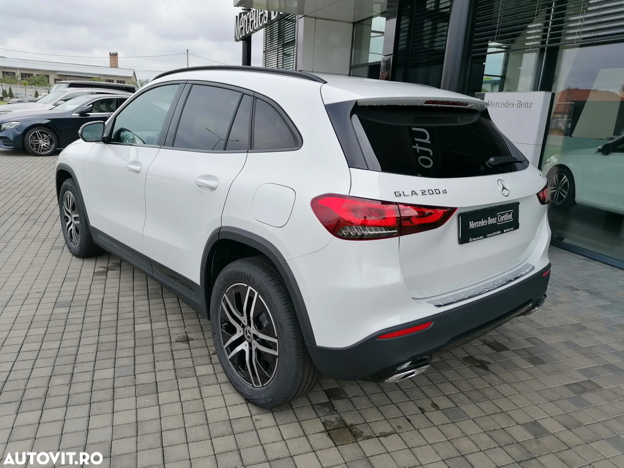 Mercedes-Benz GLA 200 d 4MATIC Aut. - 4