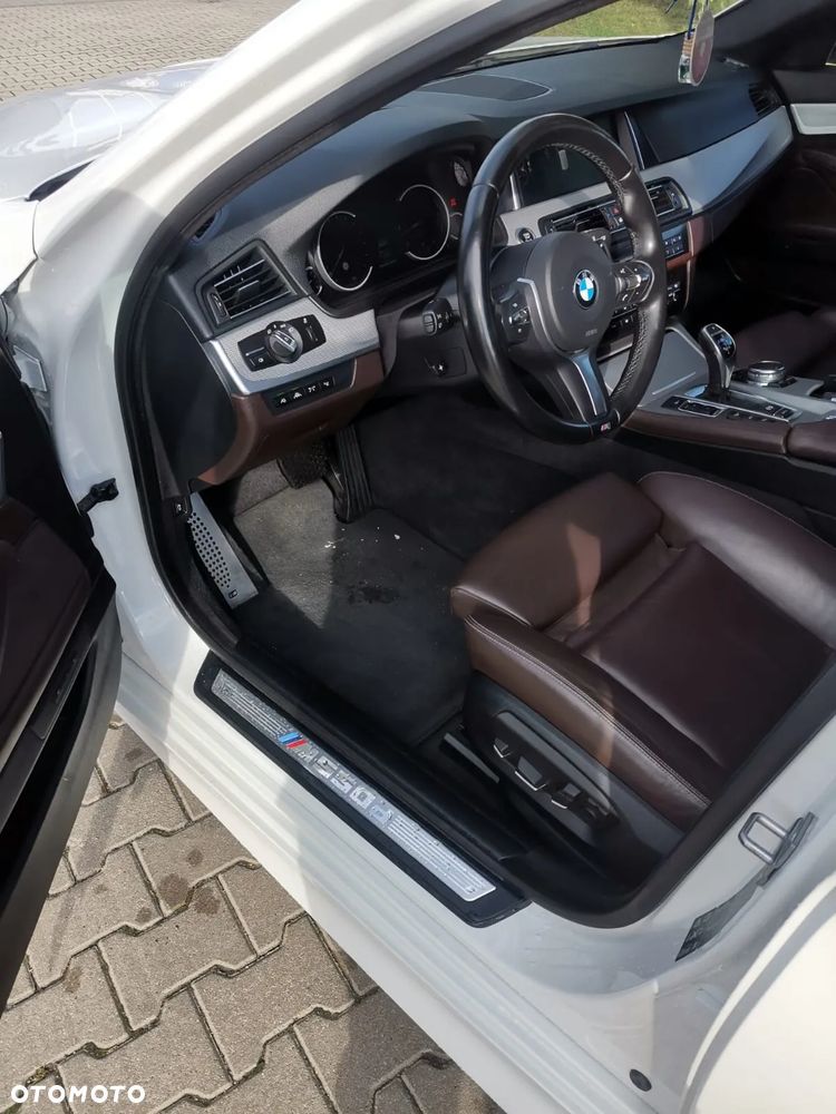 BMW Seria 5 M550d xDrive - 7