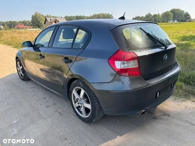 BMW Seria 1 116i - 3