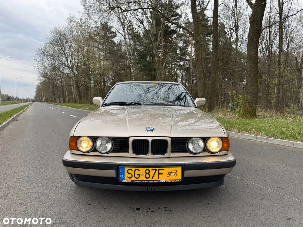 BMW Seria 5 520i - 2