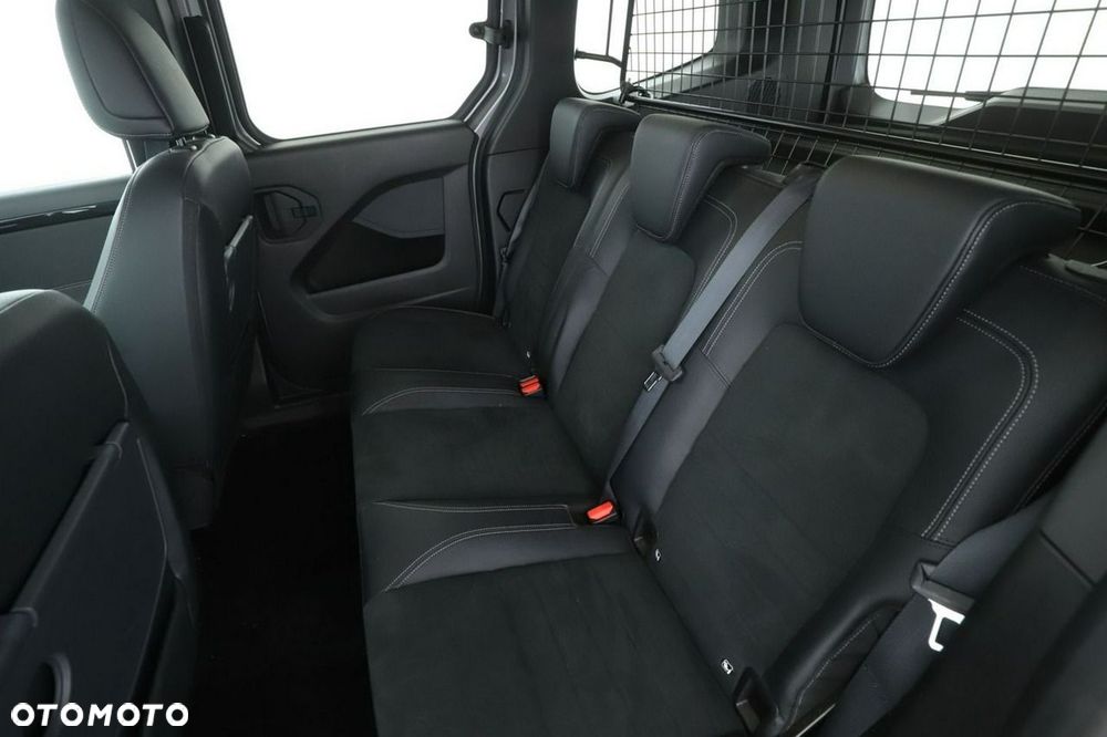 Mercedes-Benz Klasa T 180 d Style - 24