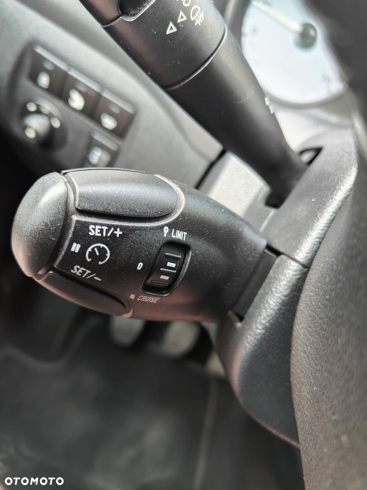 Citroën Berlingo Multispace BlueHDi 100 FEEL - 17