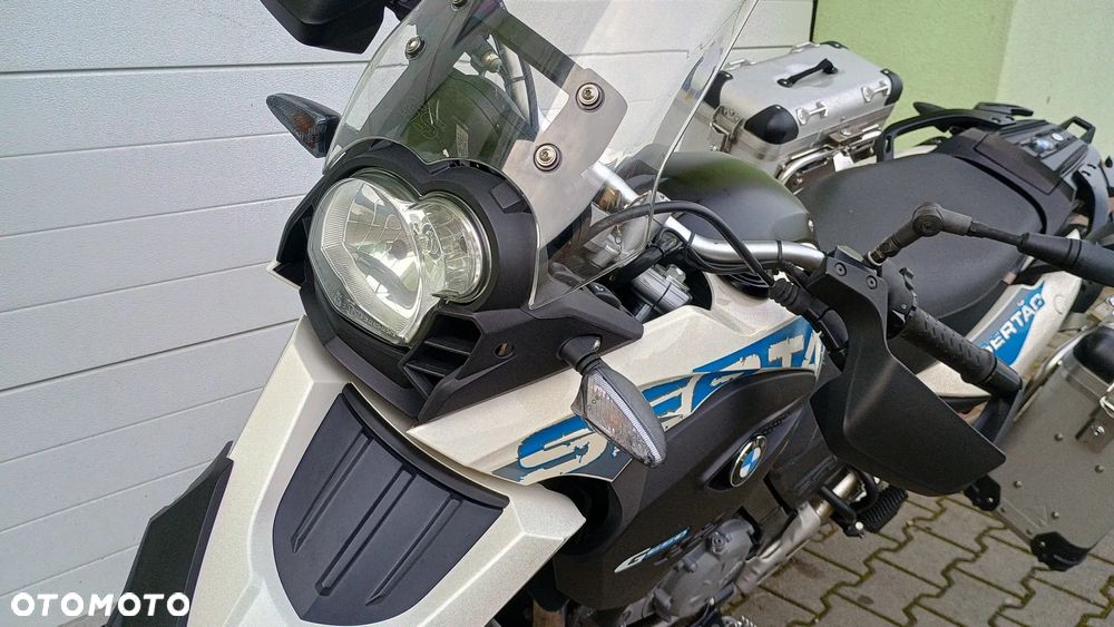BMW G - 17