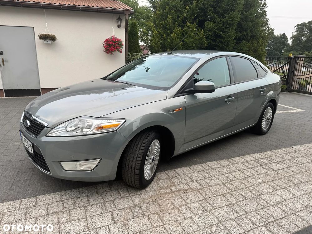 Ford Mondeo - 33