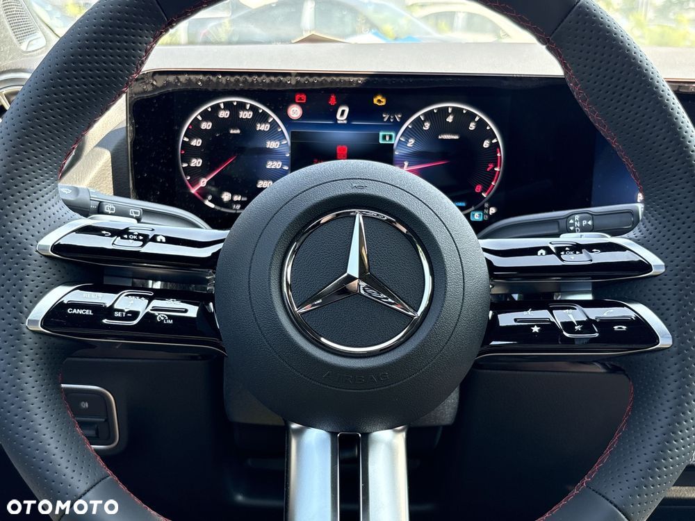 Mercedes-Benz GLA 200 mHEV AMG Line 7G-DCT - 17