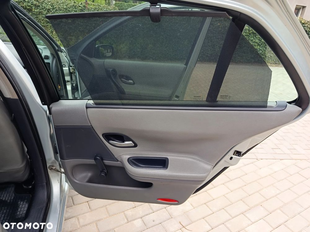 Renault Laguna - 13
