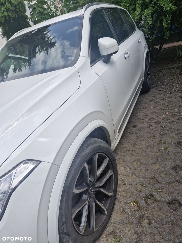 Volvo XC 90 - 3