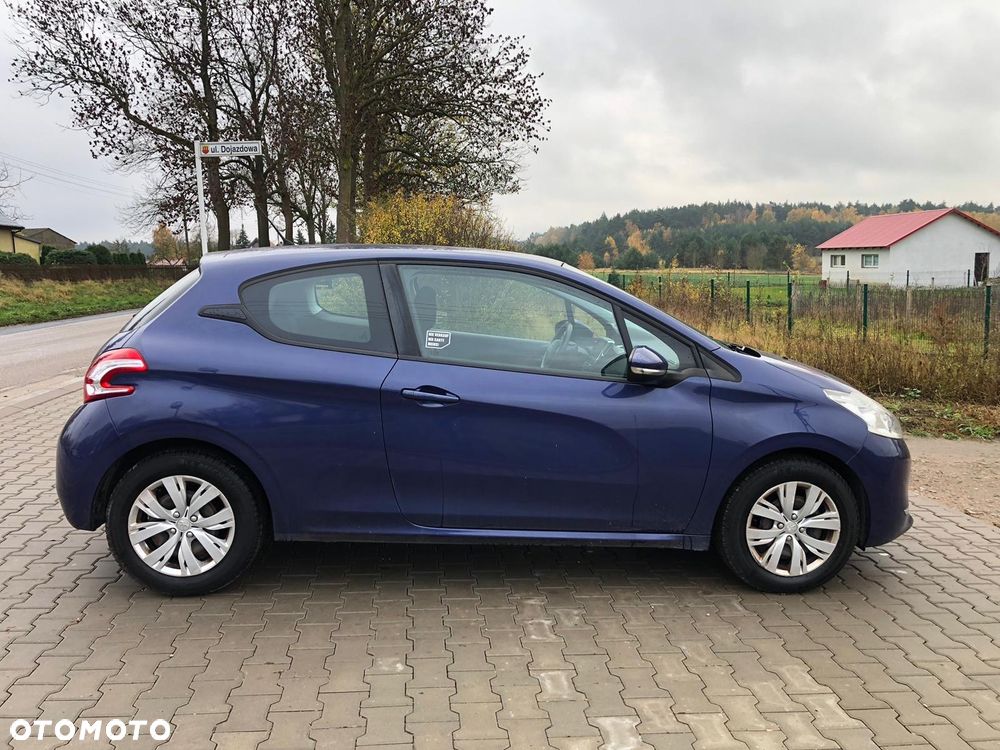 Peugeot 208 PureTech 82 Start & Stop Style - 4