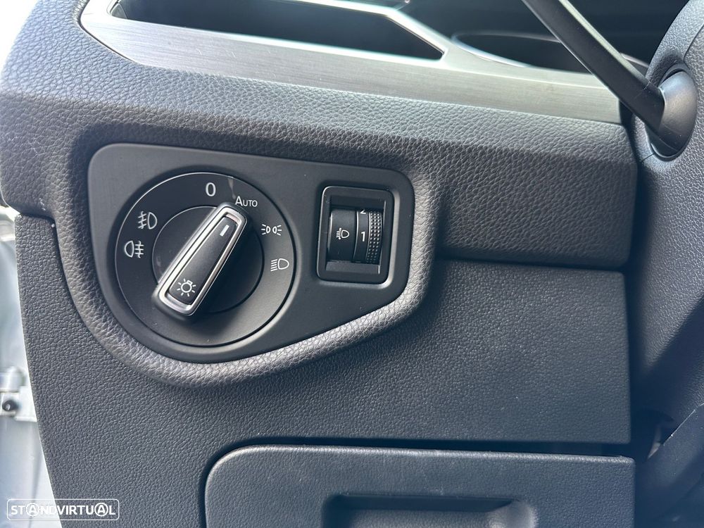 VW Touran 1.6 TDI Confortline - 19