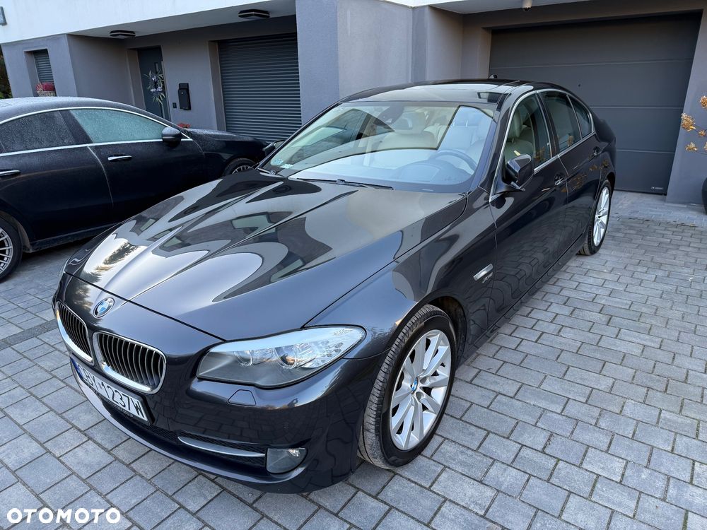 BMW Seria 5 525d xDrive - 7