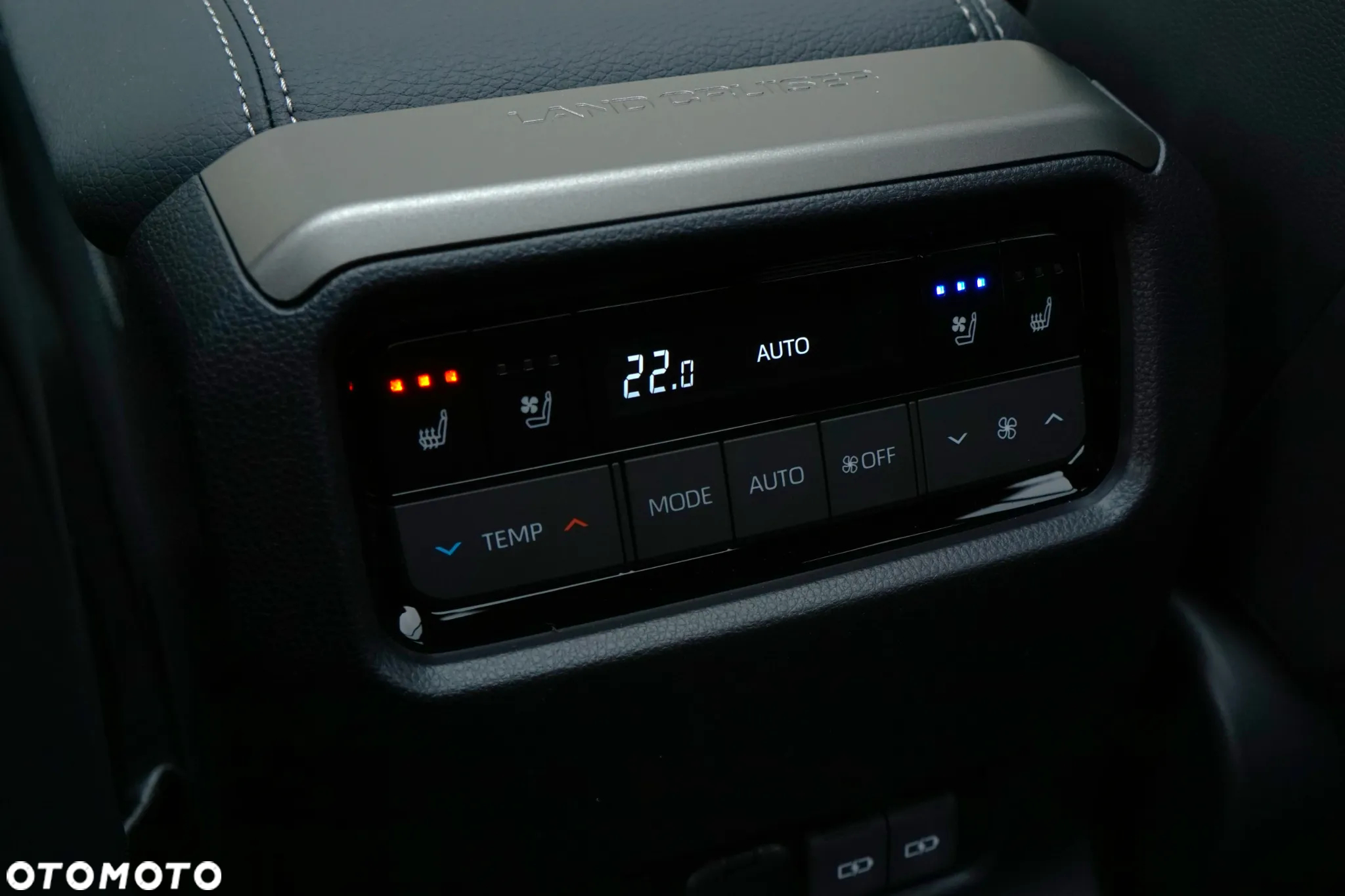 Toyota Land Cruiser - 31