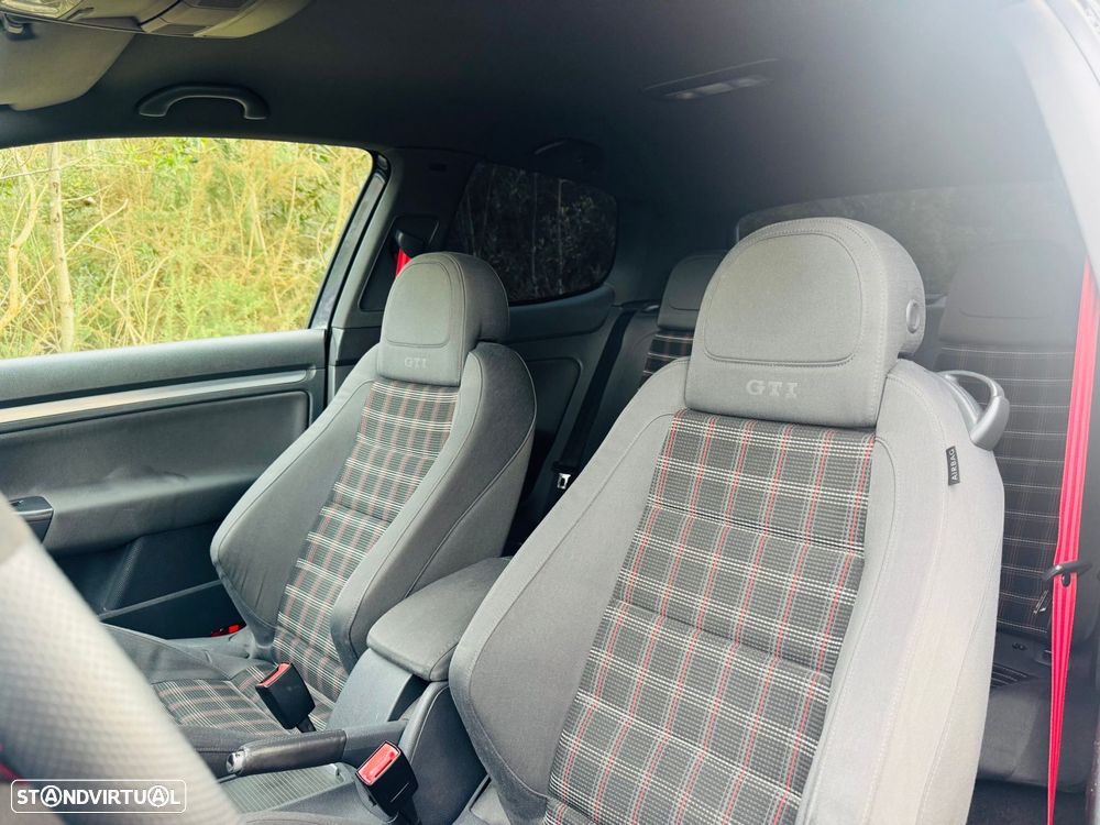 VW Golf 2.0 GTi - 16