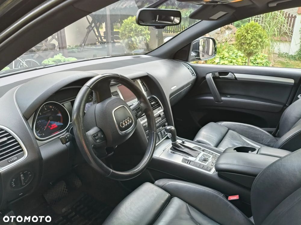 Audi Q7 - 9