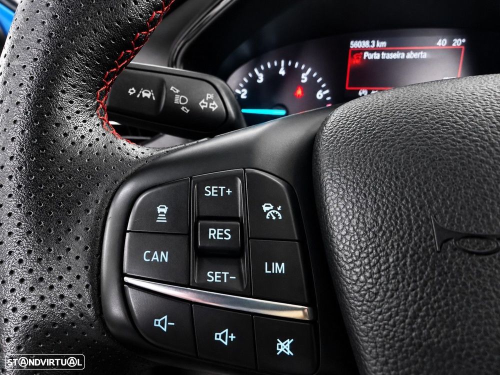 Ford Focus 1.0 EcoBoost ST-Line - 19