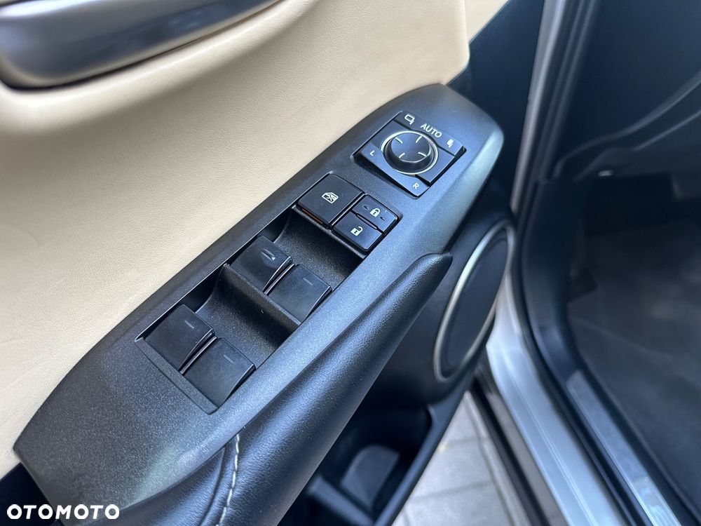 Lexus NX 200t Prestige AWD - 24