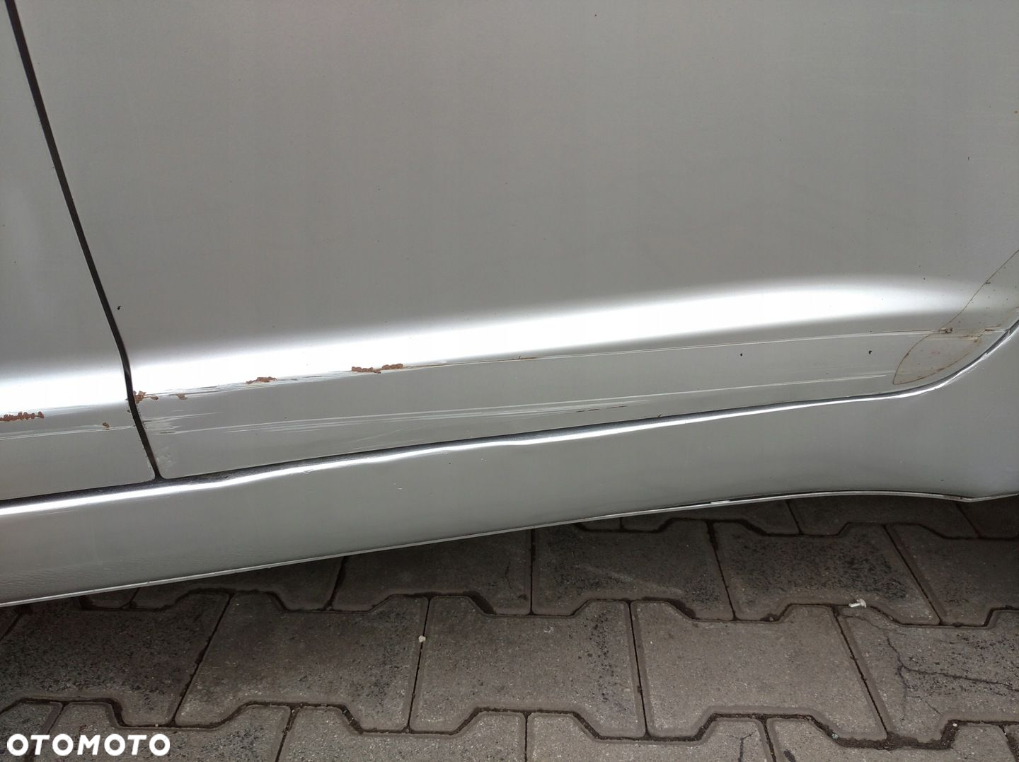 SUZUKI SWIFT 3 III MK6 DRZWI TYŁ LEWE SREBRNE SZYBA KLAMKA ZCC - 15