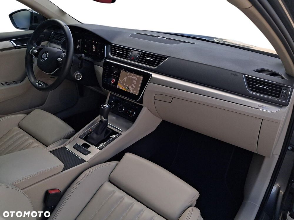 Skoda Superb 1.4 TSI DSG L&K - 14