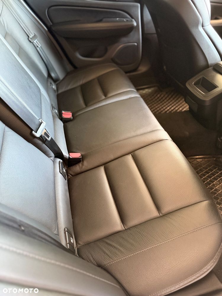 Volvo V60 Cross Country D4 AWD Geartronic Pro - 23