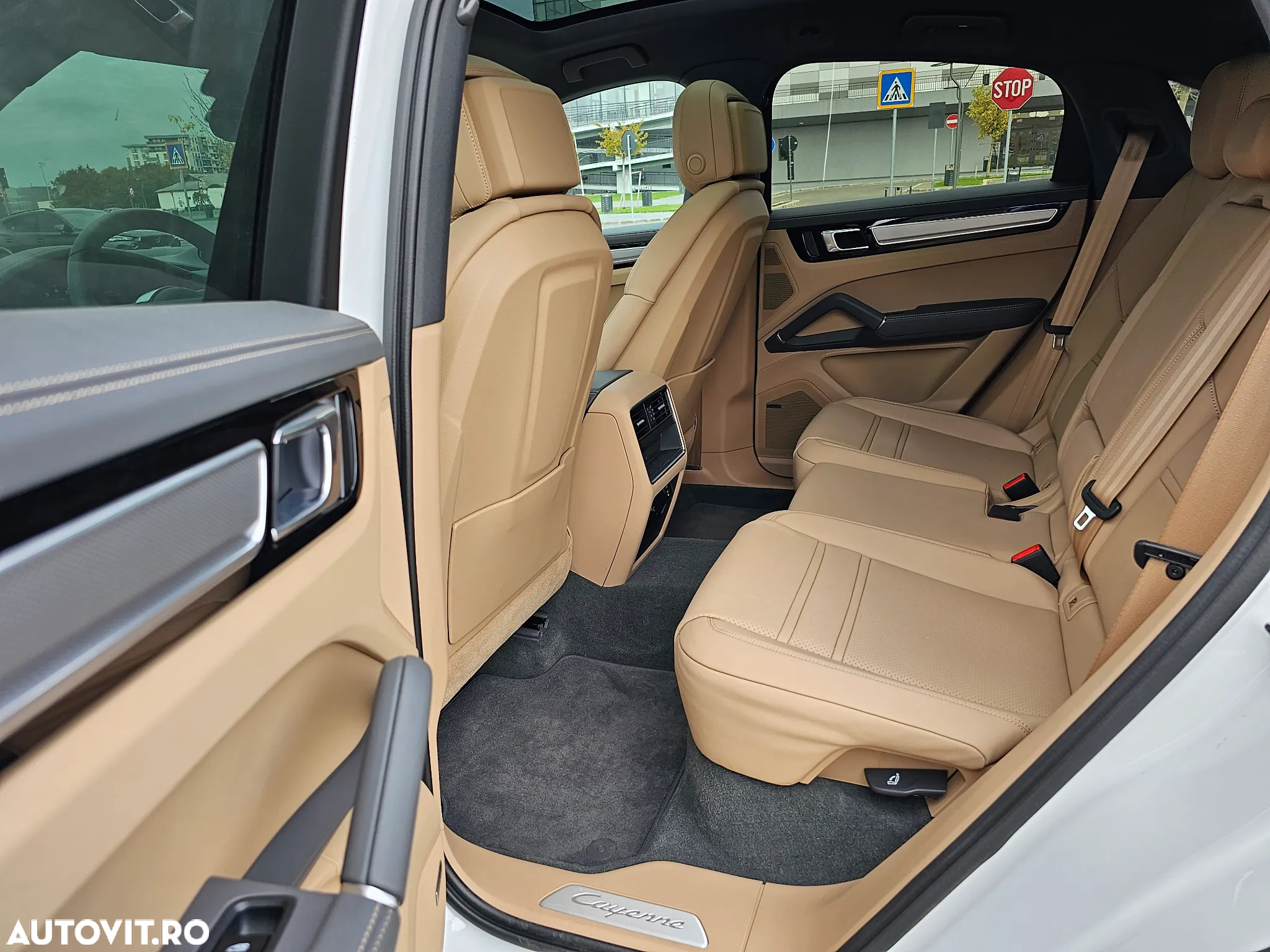 Porsche Cayenne Coupe Standard - 18