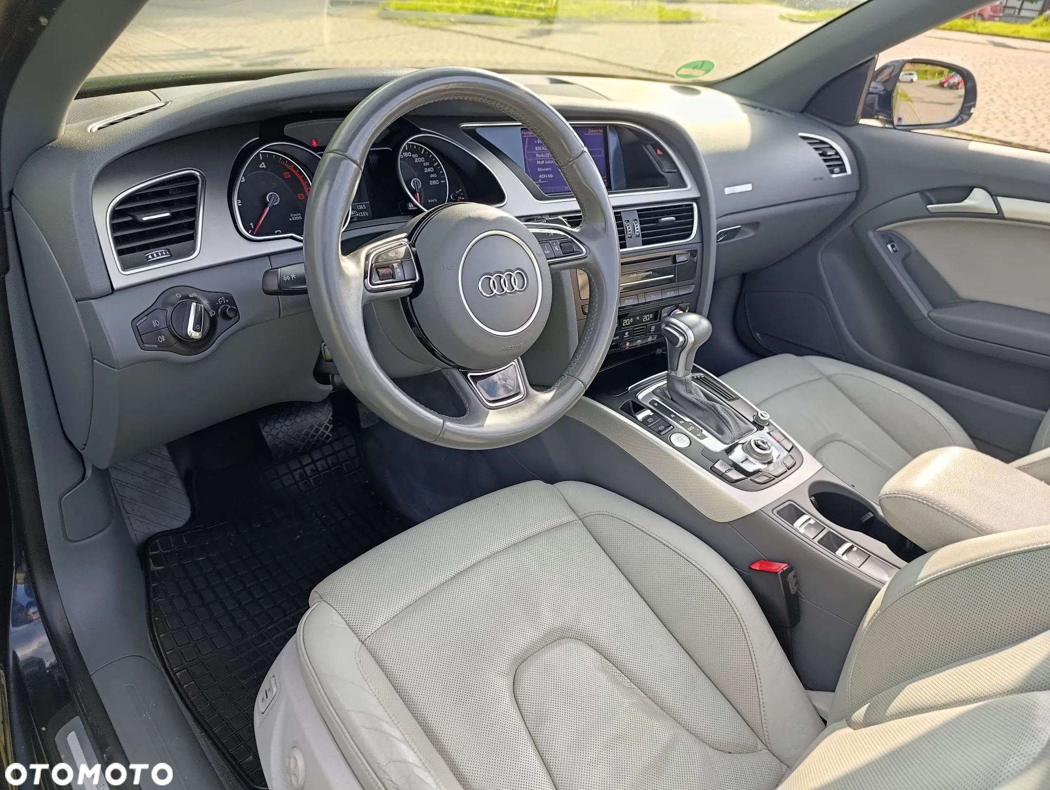 Audi A5 Cabrio 2.0 TDI DPF multitronic - 12