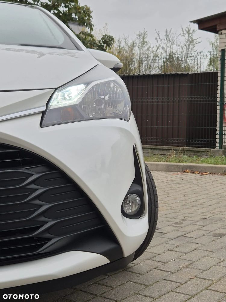 Toyota Yaris 1.5 Premium - 16