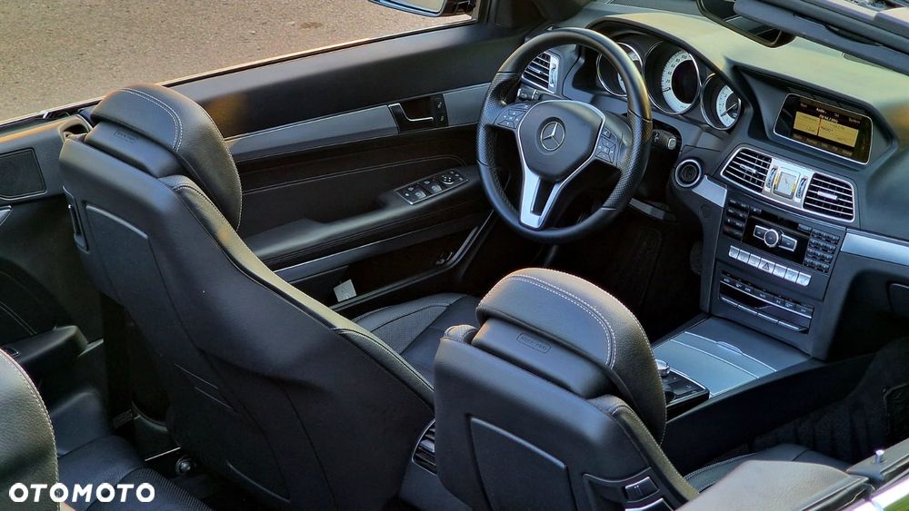 Mercedes-Benz Klasa E 200 CGI Cabrio BlueEFFICIENCY Automatik Avantgarde - 13