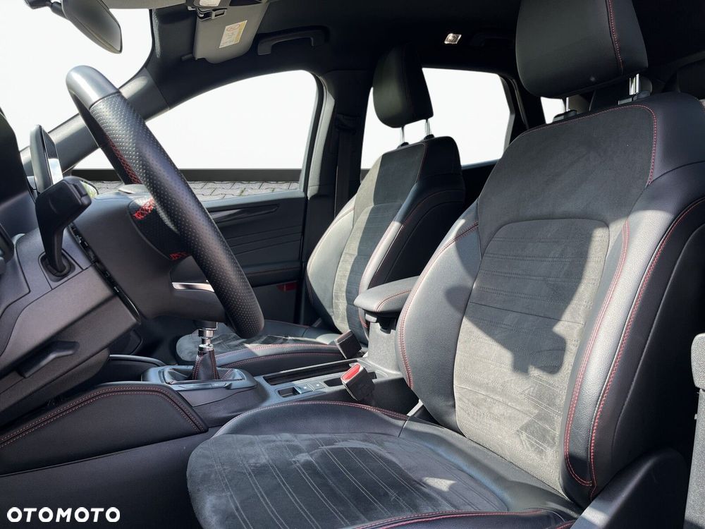 Ford Kuga - 13