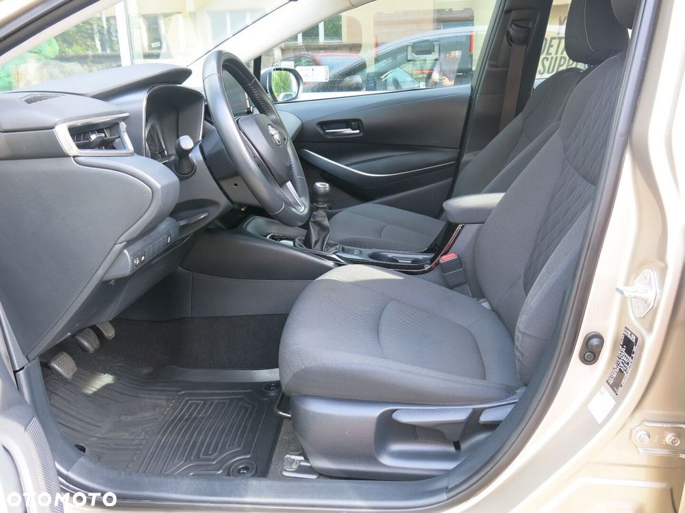 Toyota Corolla 1.6 Comfort - 12