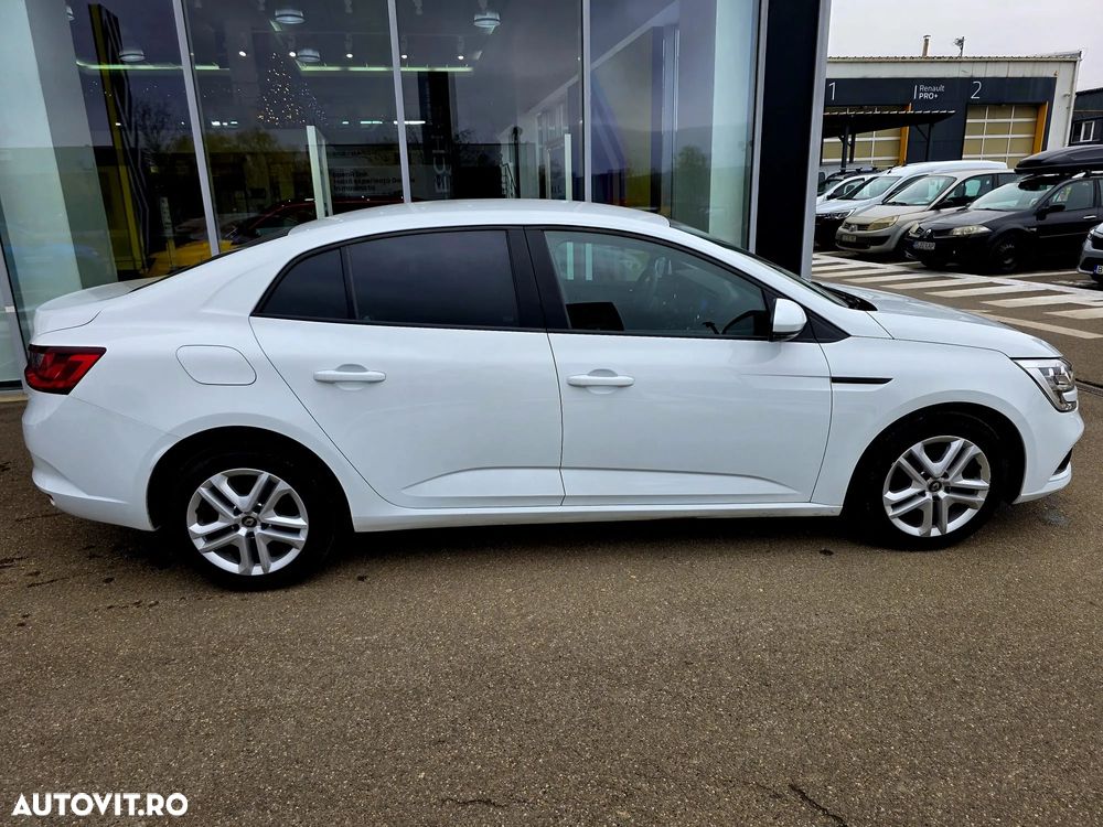 Renault Megane TCe Life - 12
