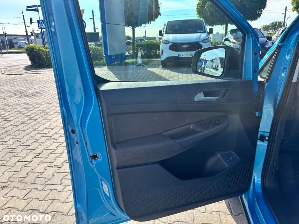Ford Tourneo Connect Grand - 22
