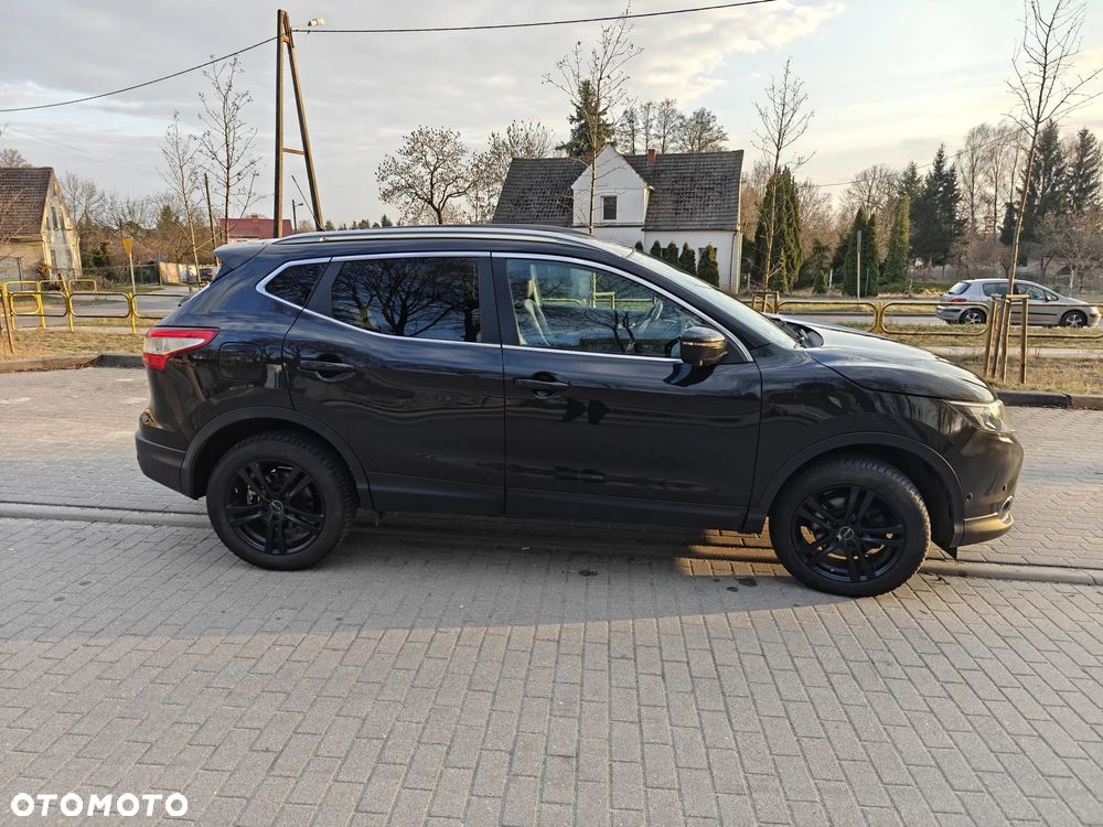 Nissan Qashqai 1.6 dCi DPF tekna - 4