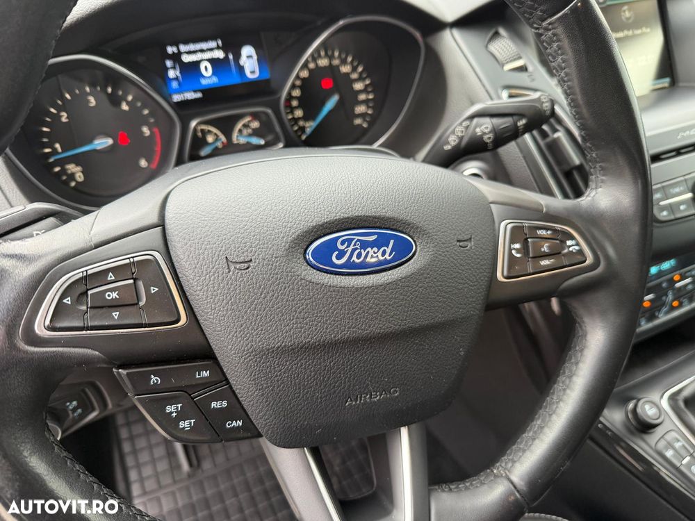 Ford Focus 1.5 TDCi DPF Start-Stopp-System Titanium - 13