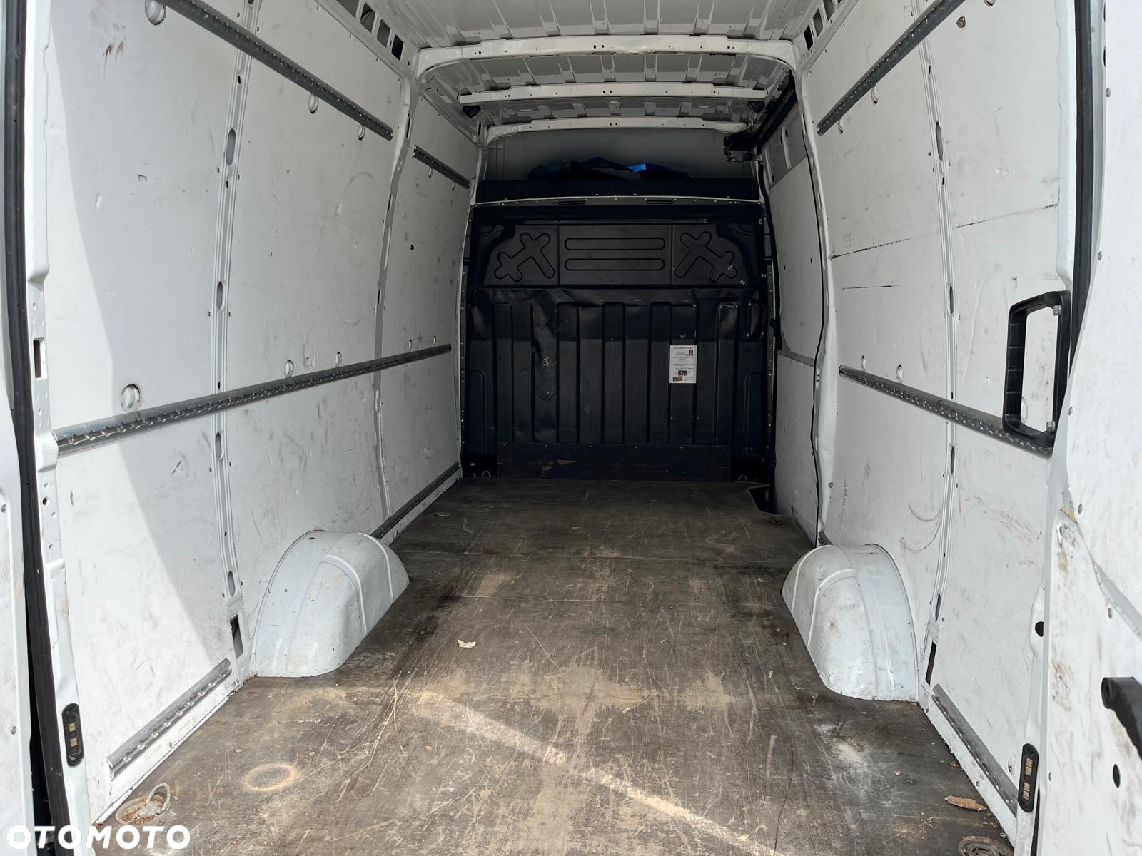 Iveco Daily - 36