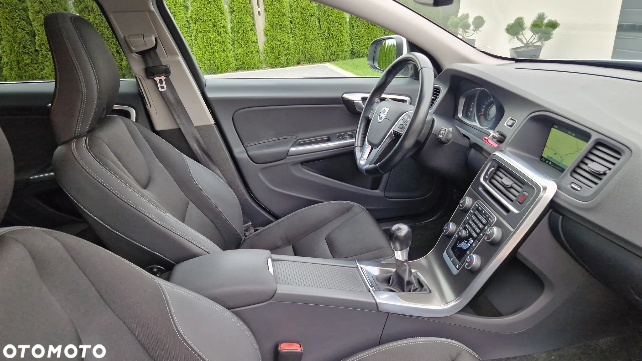 Volvo V60 D3 Momentum - 17