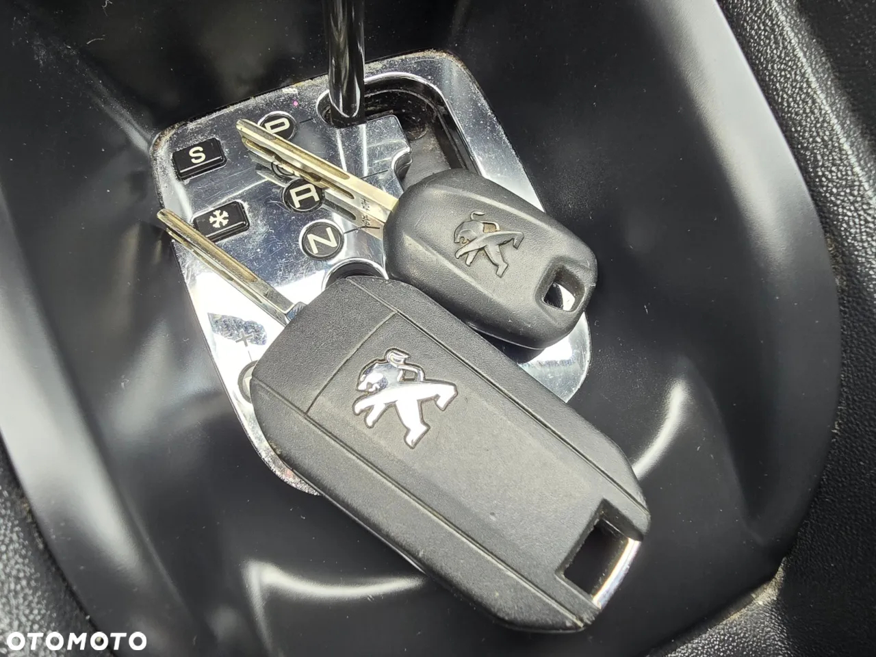 Peugeot 2008 PureTech 110 Stop&Start EAT6 Active - 14