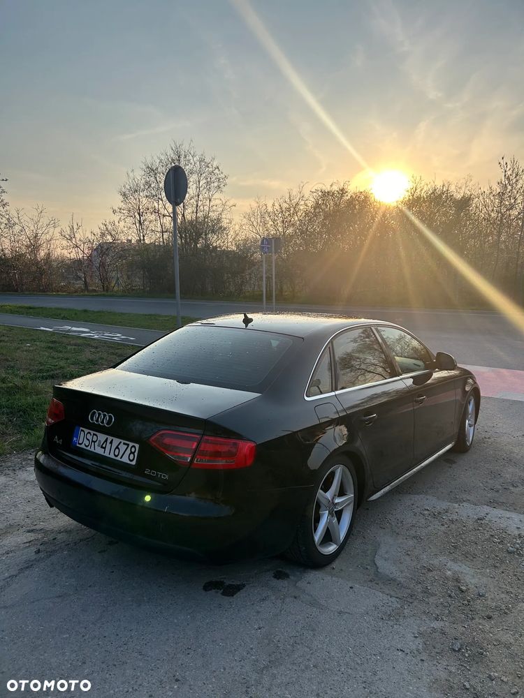 Audi A4 Limousine 2.0 TDI - 12