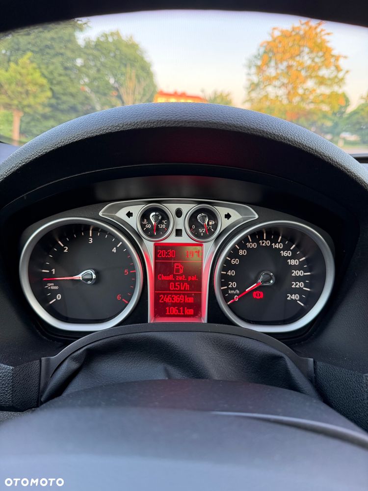 Ford Kuga 2.0 TDCi Titanium S - 13