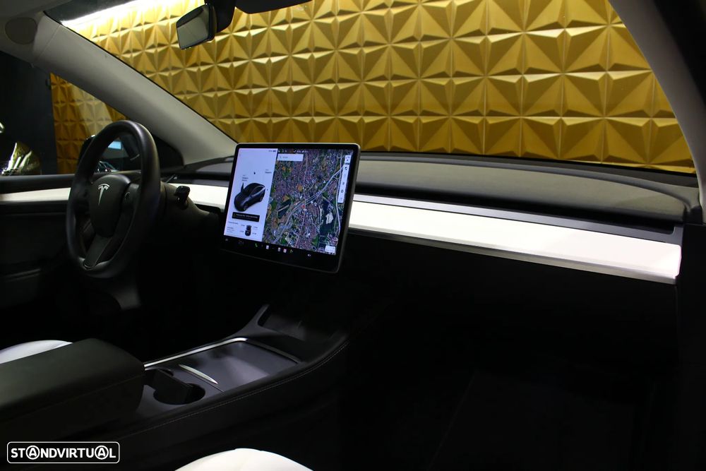 Tesla Model Y Long Range Tração Integral - 17