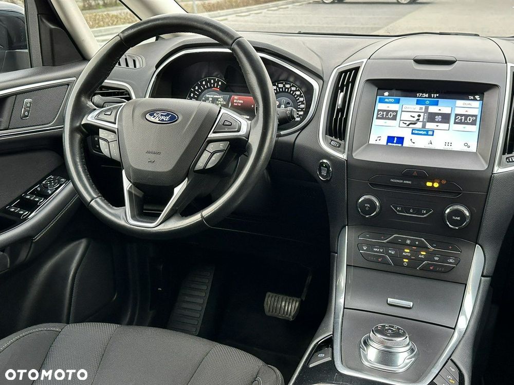 Ford S-Max 2.0 EcoBlue Titanium - 19