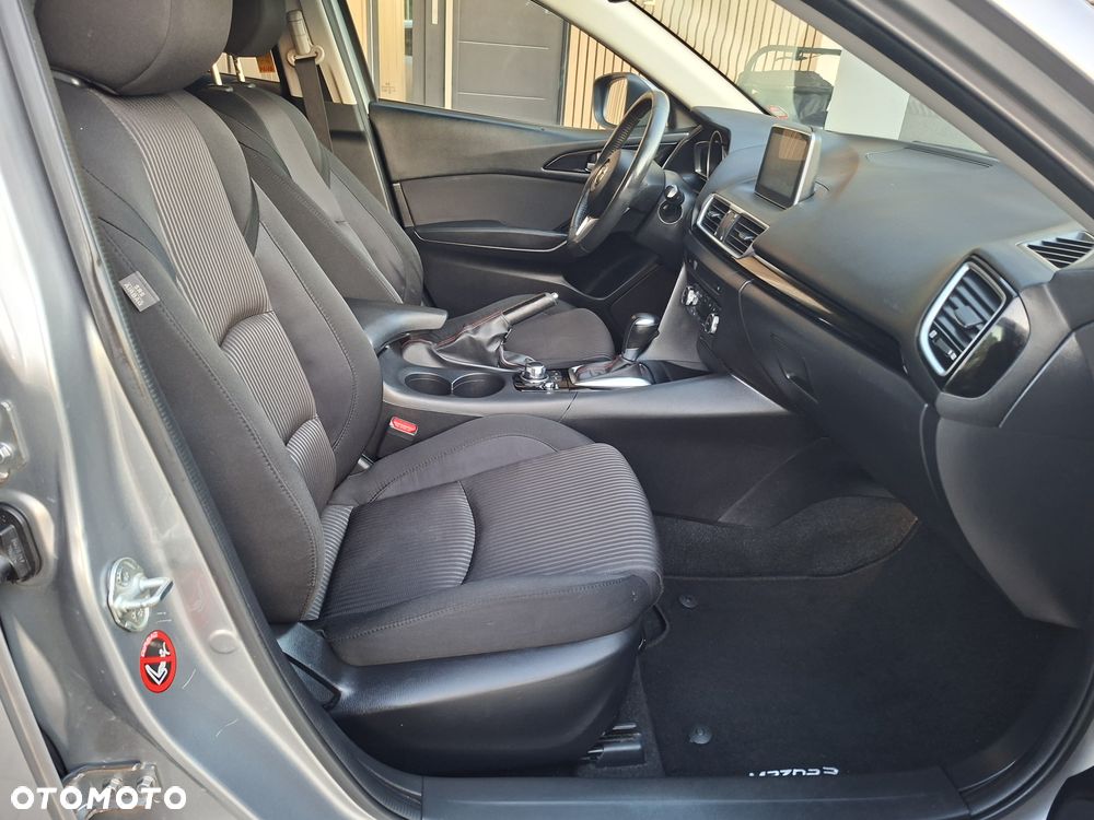 Mazda 3 - 8