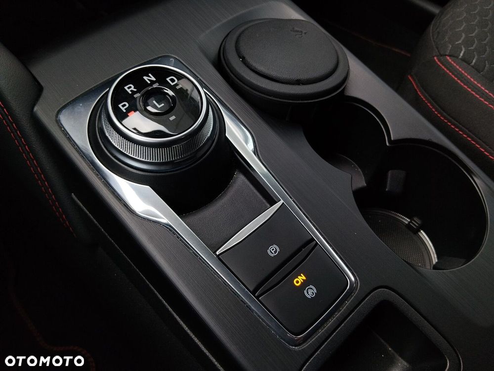 Ford Kuga - 28