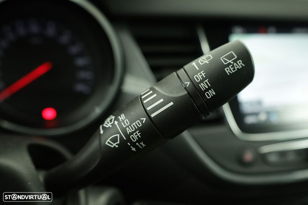 Opel Crossland 1.2 T Design & Tech - 18