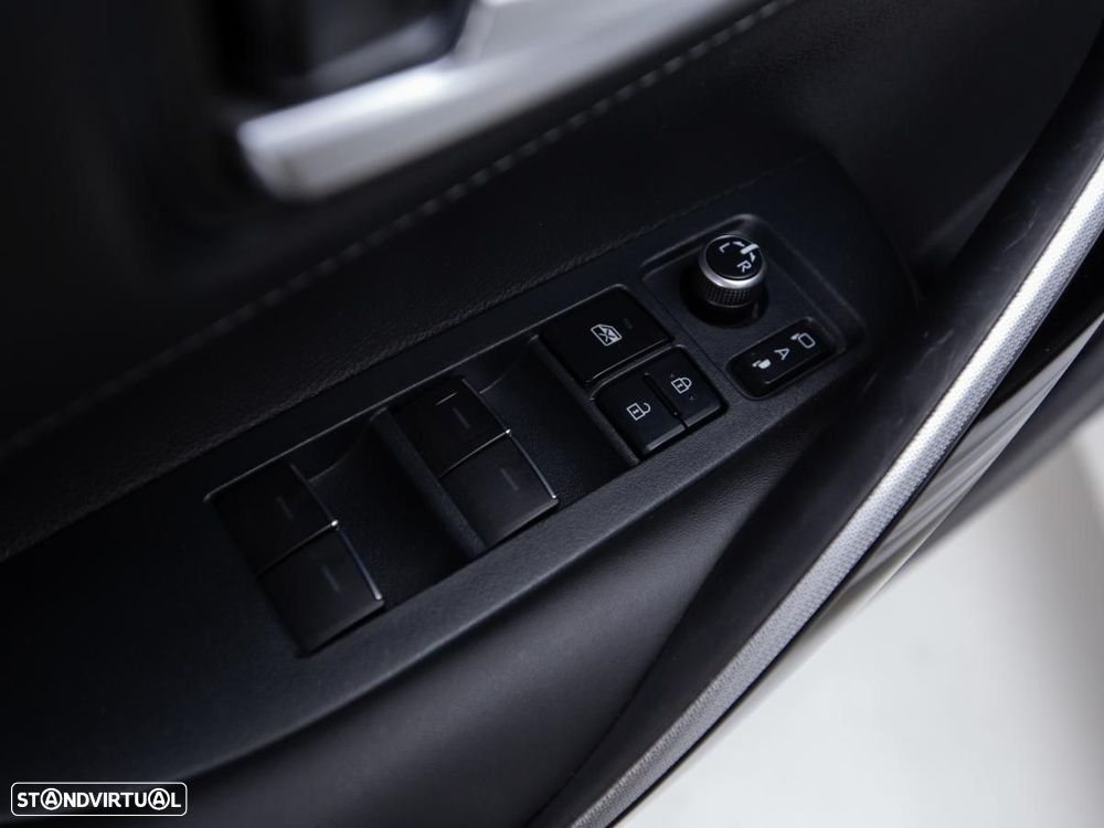 Toyota Corolla 1.8 Hybrid Comfort - 13