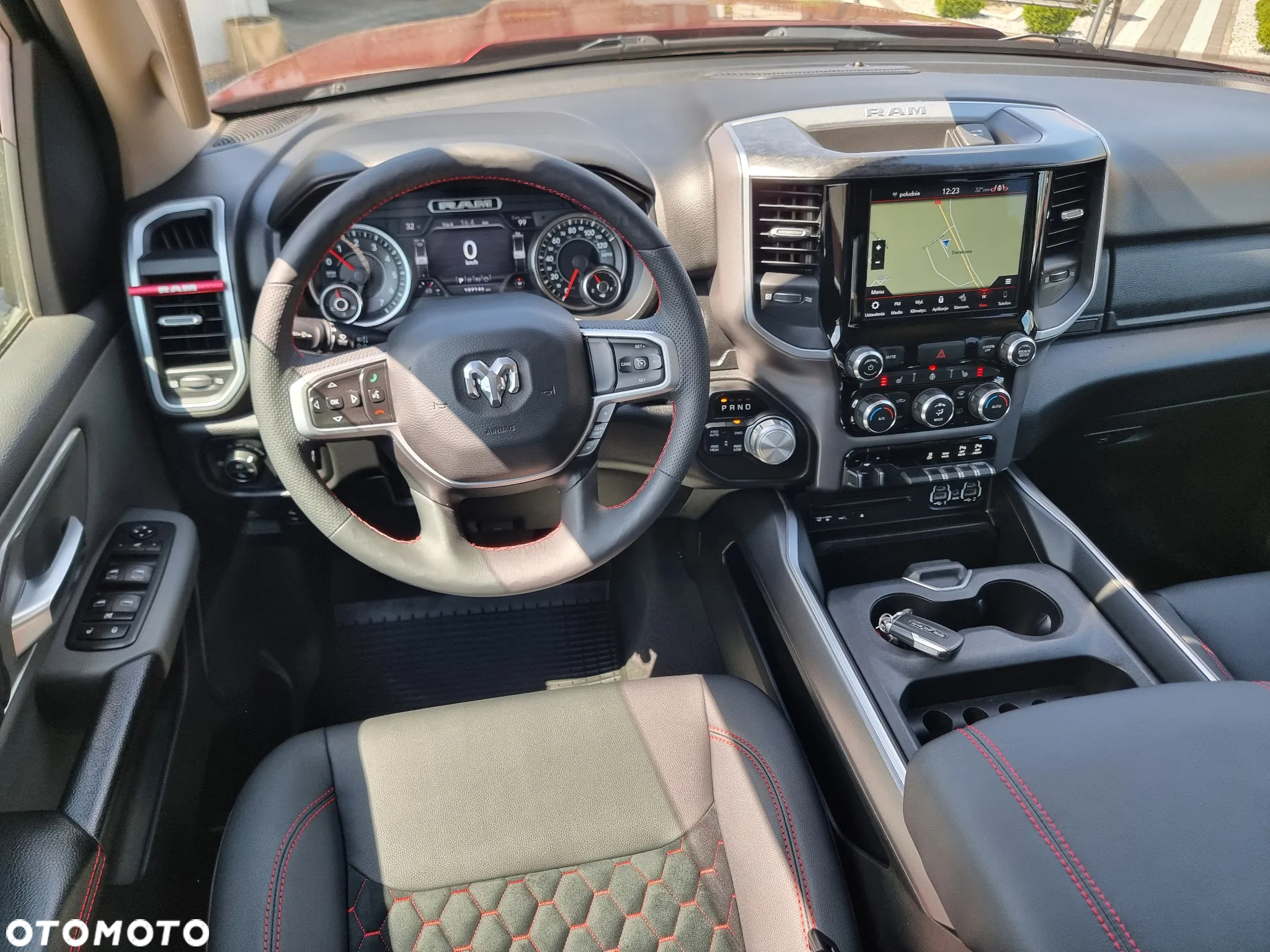 RAM 1500 - 21