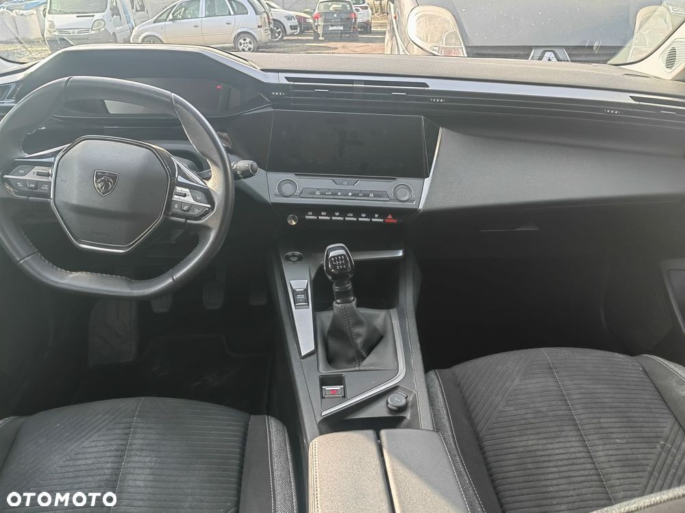 Peugeot 308 1.2 PureTech Allure S&S - 6