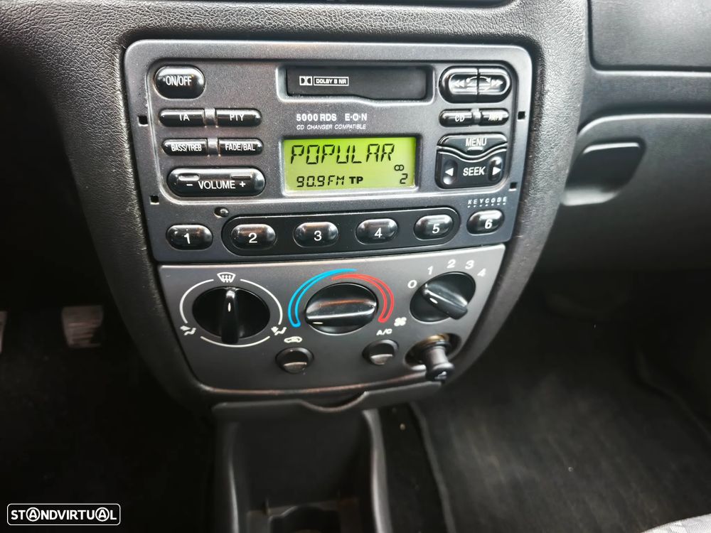 Ford Fiesta 1.8 TDdi Techno - 6