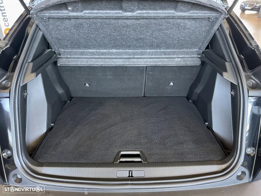 Peugeot 2008 1.2 PureTech Active Pack EAT8 - 23