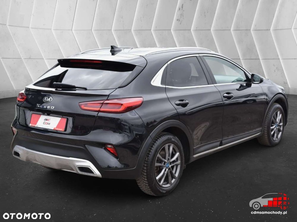 Kia XCeed - 10