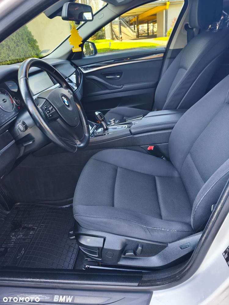 BMW Seria 5 520d - 14