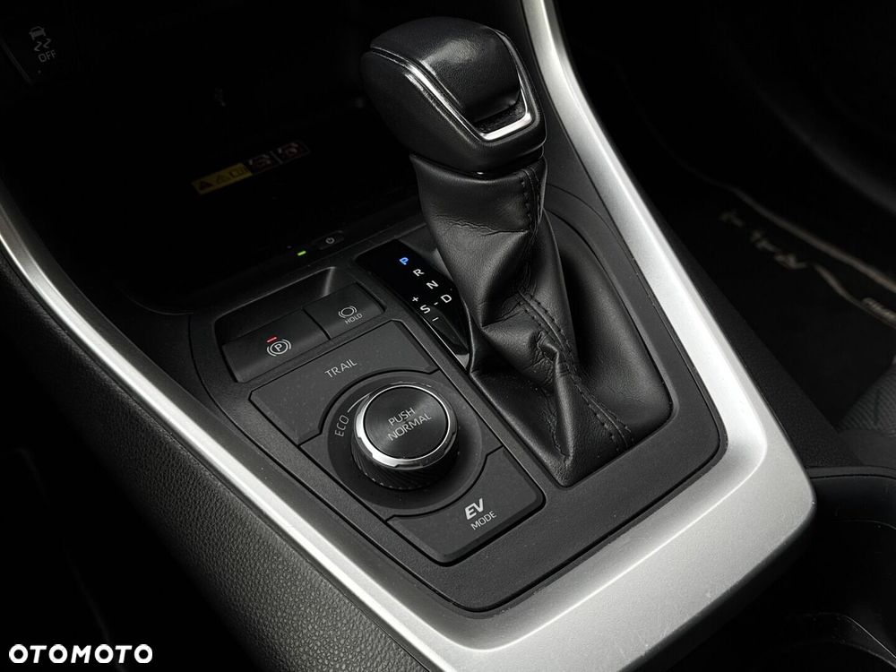 Toyota RAV4 - 28
